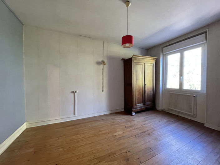 Image No.18-6 Bed House for sale