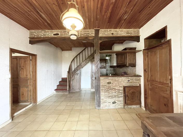 Image No.5-6 Bed House for sale