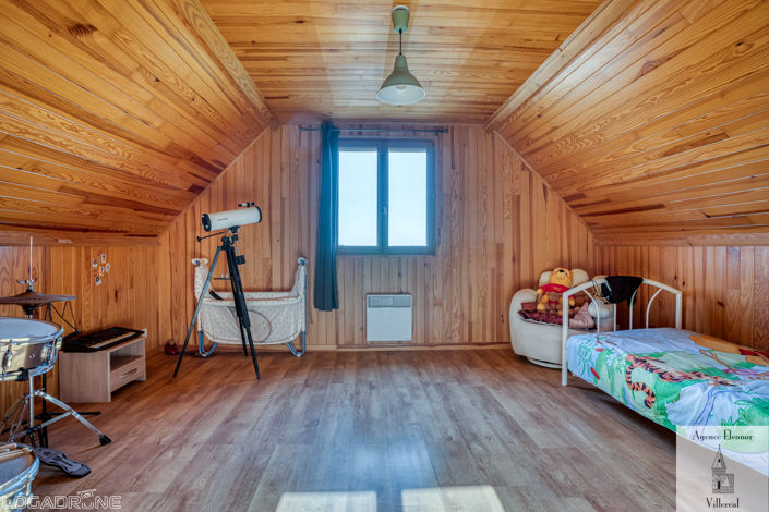 Image No.10-3 Bed House for sale