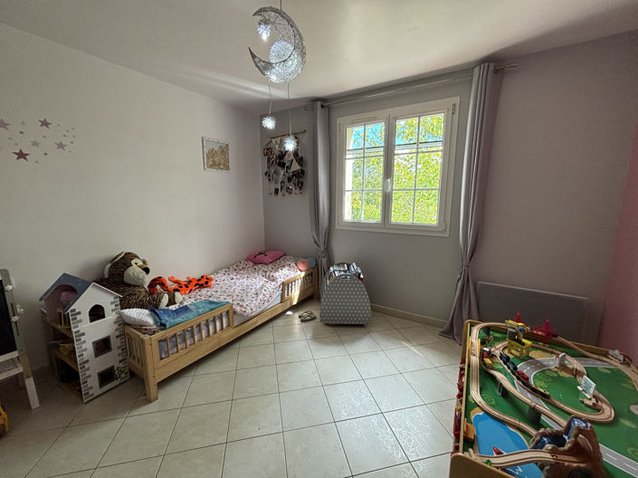 Image No.12-4 Bed House for sale