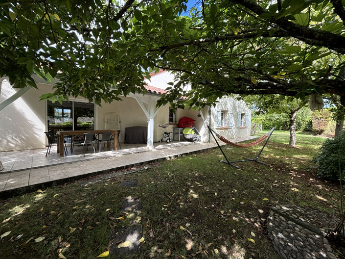 Image No.2-4 Bed House for sale