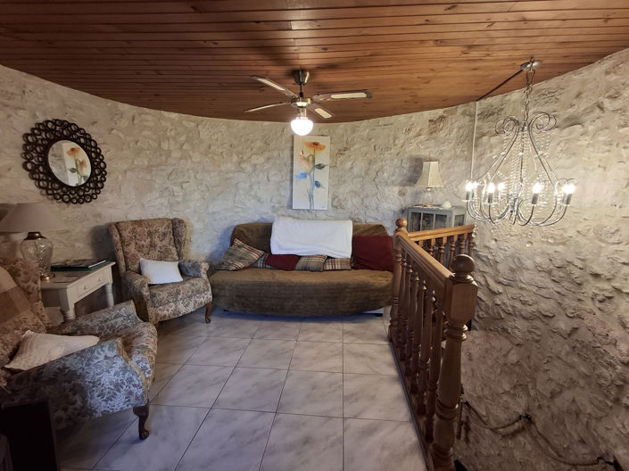 Image No.3-1 Bed House for sale