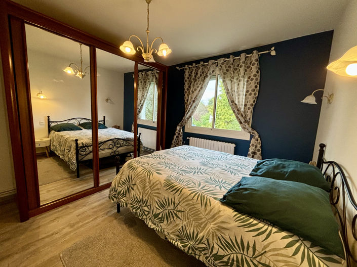 Image No.10-5 Bed House for sale