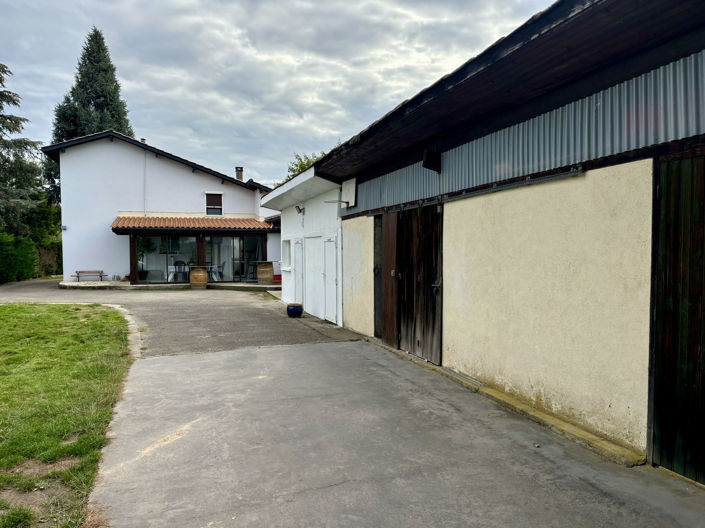 Image No.3-5 Bed House for sale