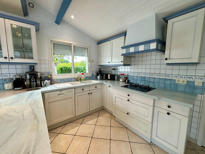 Image No.6-5 Bed House for sale