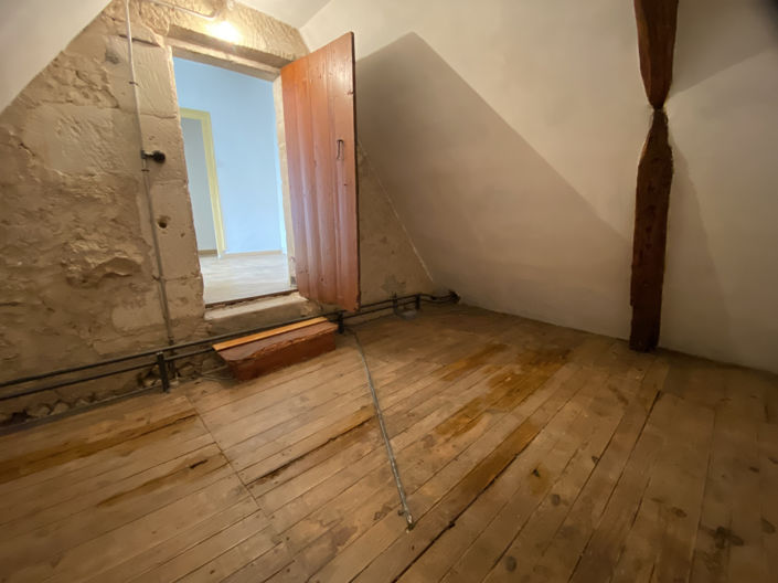 Image No.14-3 Bed House for sale