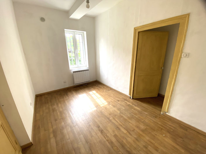 Image No.15-3 Bed House for sale