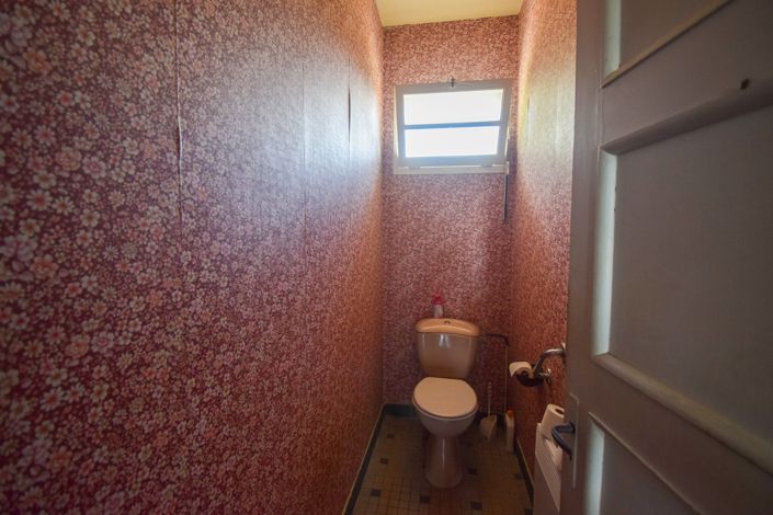 Image No.12-4 Bed House for sale