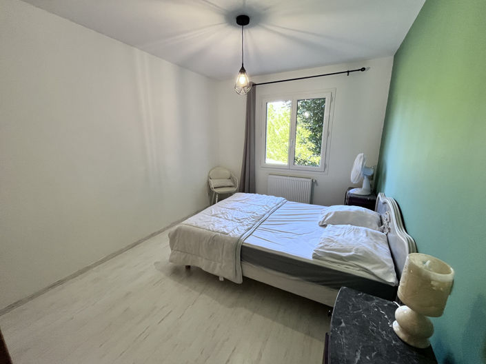 Image No.16-5 Bed House for sale