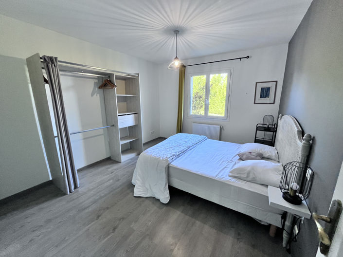 Image No.17-5 Bed House for sale