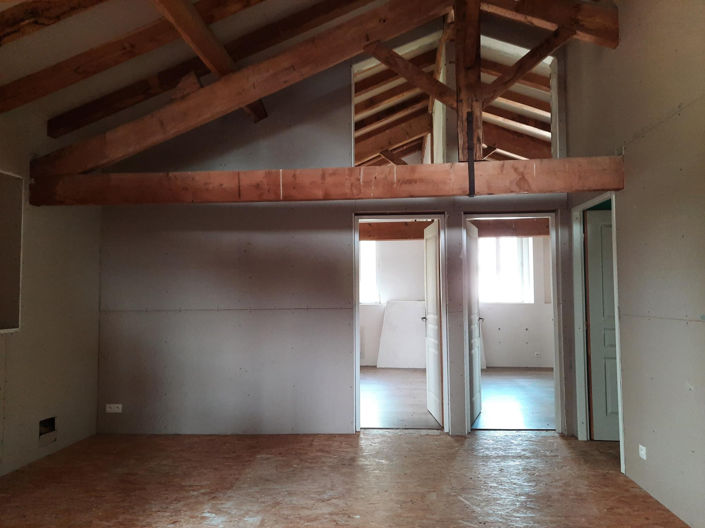 Image No.10-3 Bed House for sale