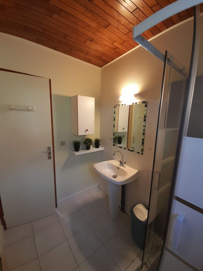 Image No.10-21 Bed Cottage for sale