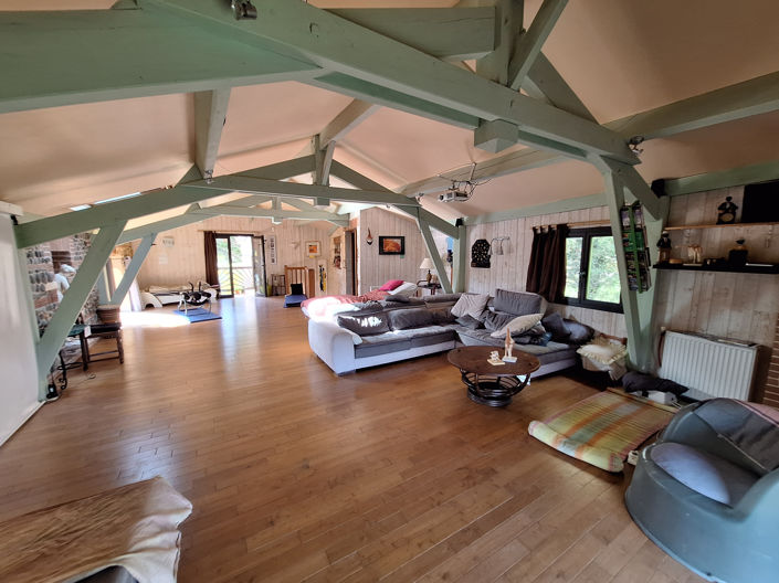 Image No.13-10 Bed Property for sale