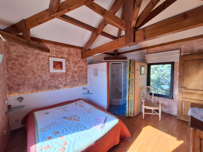 Image No.15-10 Bed Property for sale