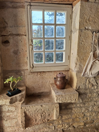 Image No.25-10 Bed Property for sale