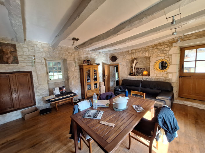 Image No.9-10 Bed Property for sale