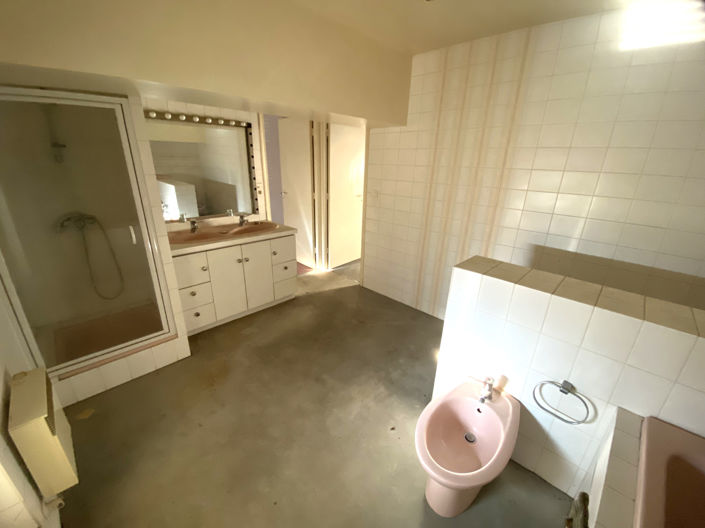 Image No.17-2 Bed House for sale