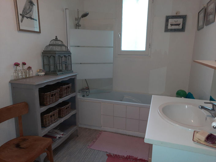 Image No.7-3 Bed House for sale