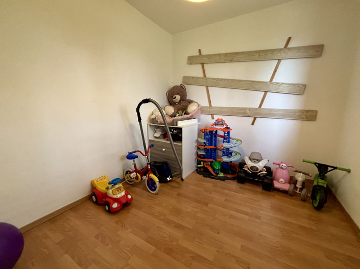 Image No.11-4 Bed House for sale