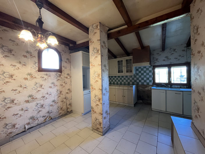 Image No.8-2 Bed House for sale