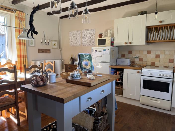 Image No.4-4 Bed Farmhouse for sale