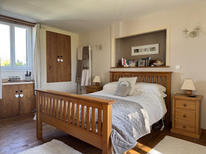 Image No.22-4 Bed Farmhouse for sale