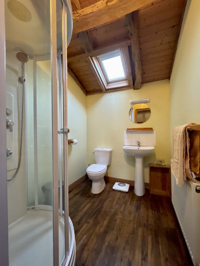 Image No.9-4 Bed House for sale