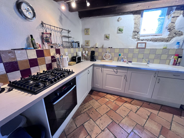 Image No.14-7 Bed House for sale