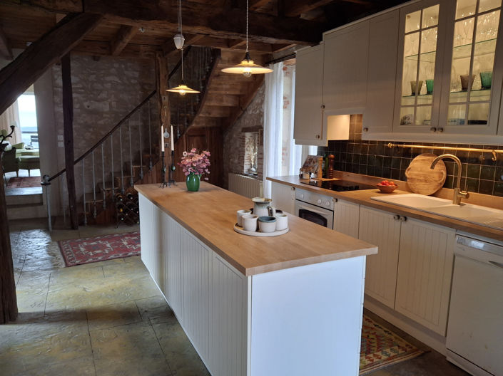 Image No.8-4 Bed House for sale