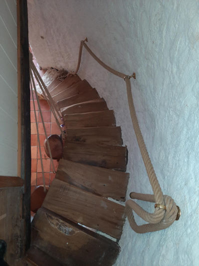 Image No.8-1 Bed House for sale