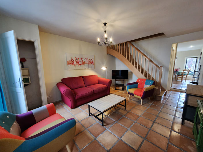 Image No.10-3 Bed House for sale