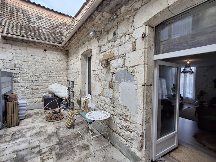 Image No.10-12 Bed Property for sale