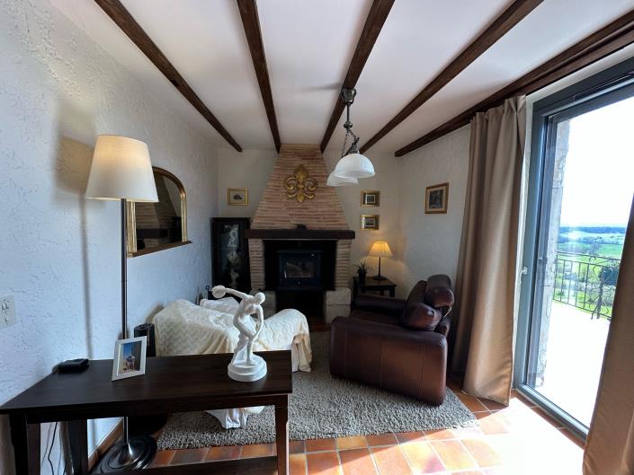 Image No.31-3 Bed Village House for sale