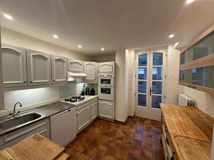 Image No.5-3 Bed Village House for sale