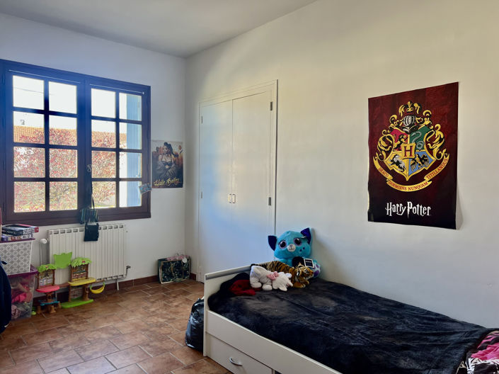 Image No.6-4 Bed House for sale