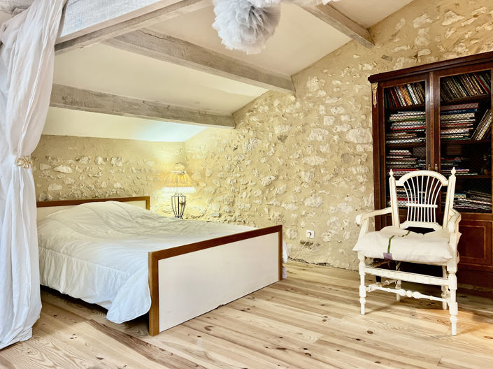 Image No.17-3 Bed House for sale