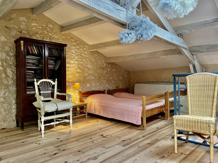 Image No.18-3 Bed House for sale