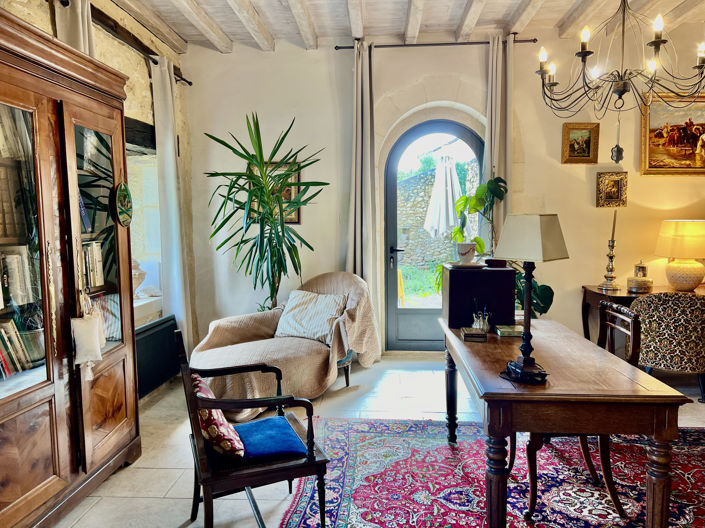 Image No.8-3 Bed House for sale