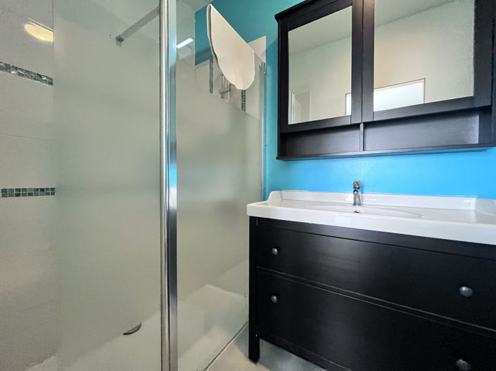 Image No.15-4 Bed House for sale