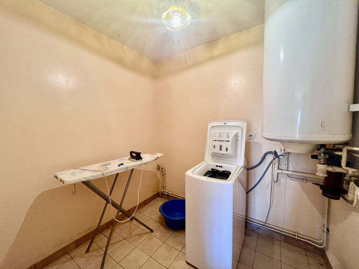 Image No.17-3 Bed House for sale