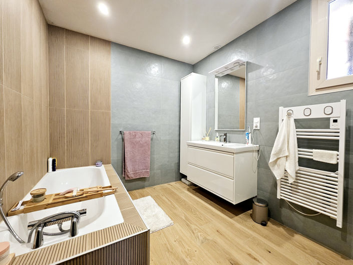 Image No.10-4 Bed House for sale