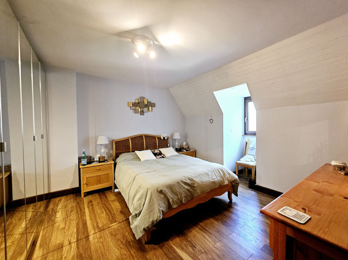 Image No.14-4 Bed House for sale