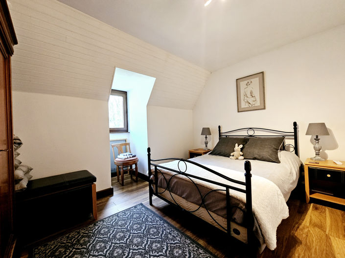 Image No.16-4 Bed House for sale