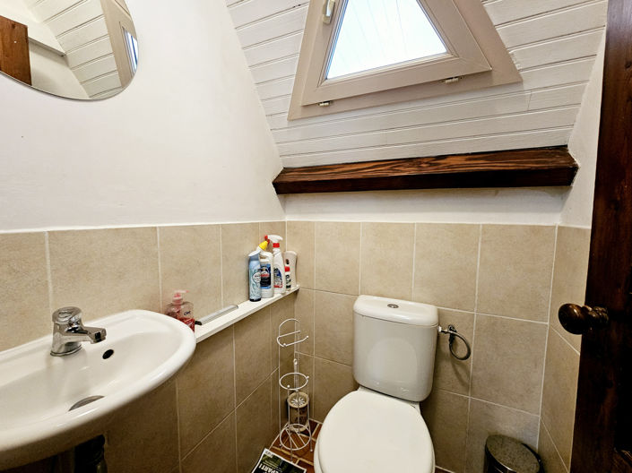 Image No.18-4 Bed House for sale