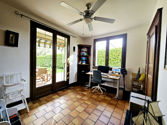 Image No.9-4 Bed House for sale