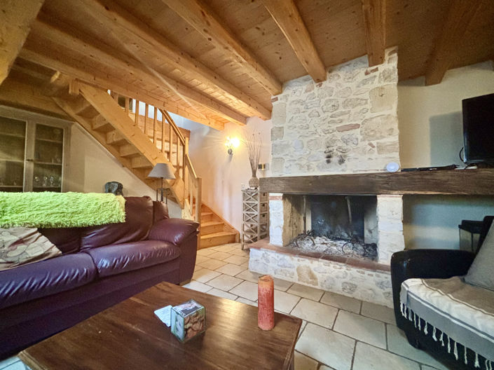 Image No.10-8 Bed Property for sale