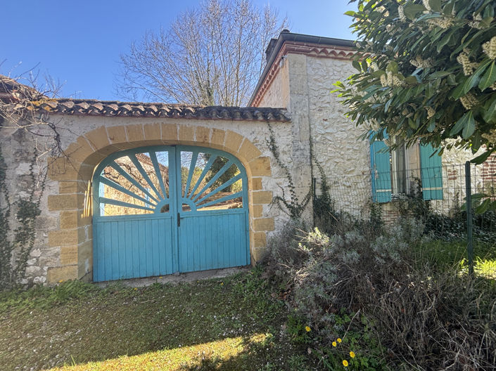 Image No.4-8 Bed Property for sale