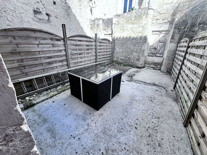 Image No.13-2 Bed House for sale