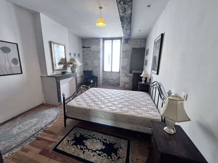 Image No.6-2 Bed House for sale