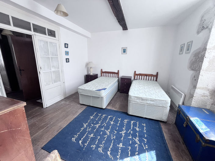 Image No.8-2 Bed House for sale